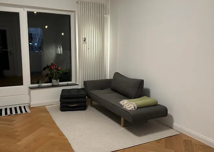 Quiet Modern End-unit House Apartamento *